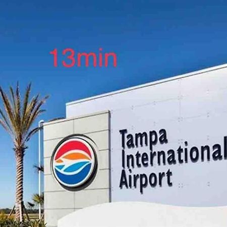 Grey Novo Studio + Free-Parking&Wifi Tampa Eksteriør billede
