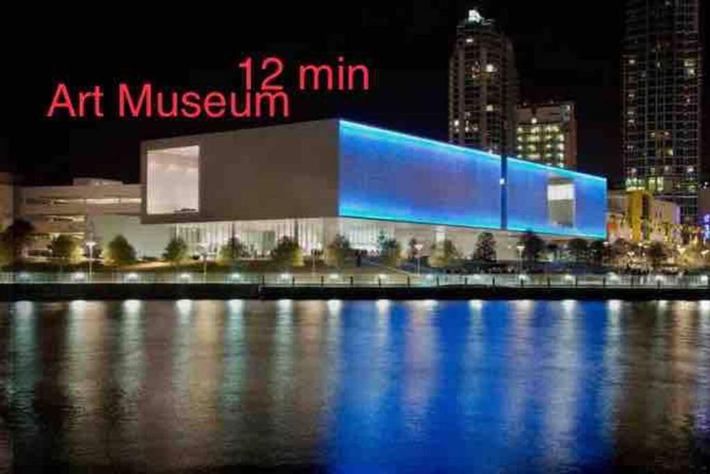 Grey Novo Studio + Free-Parking&Wifi Tampa Eksteriør billede